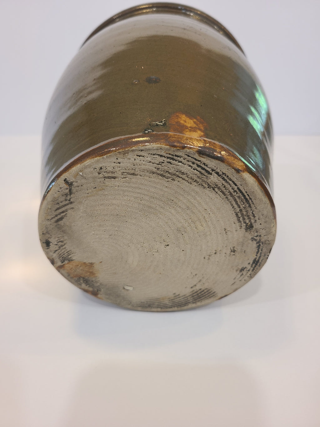 Bottom of vintage Handmade Brown Glaze Stoneware Crock