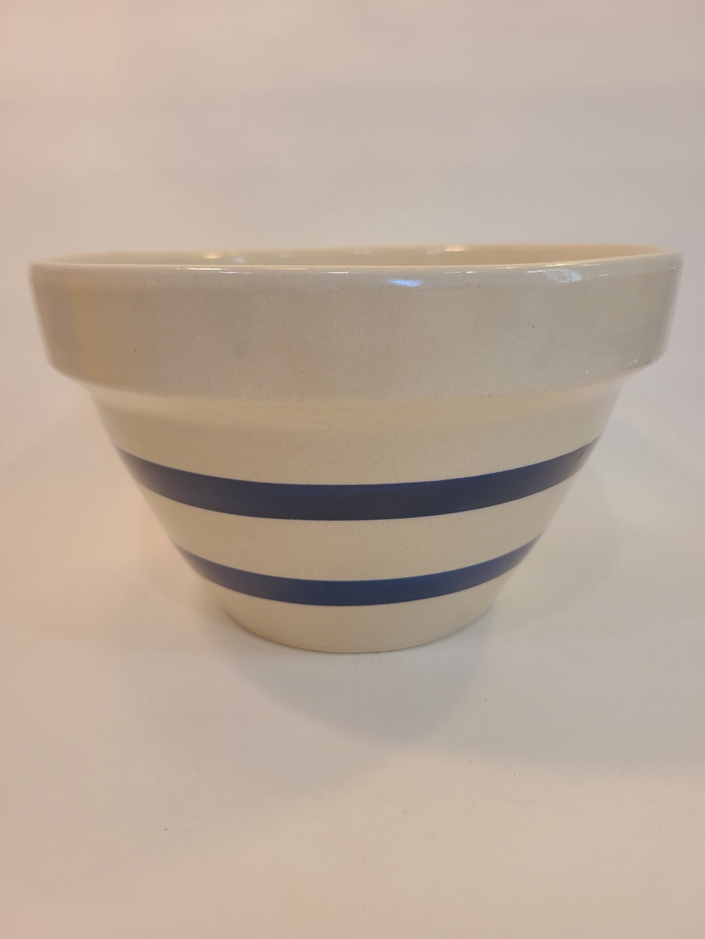 Robinson Ransbottom RRP Co. stoneware mixing bowl, off-white with double blue bands, 1940s–1960s Ohio pottery