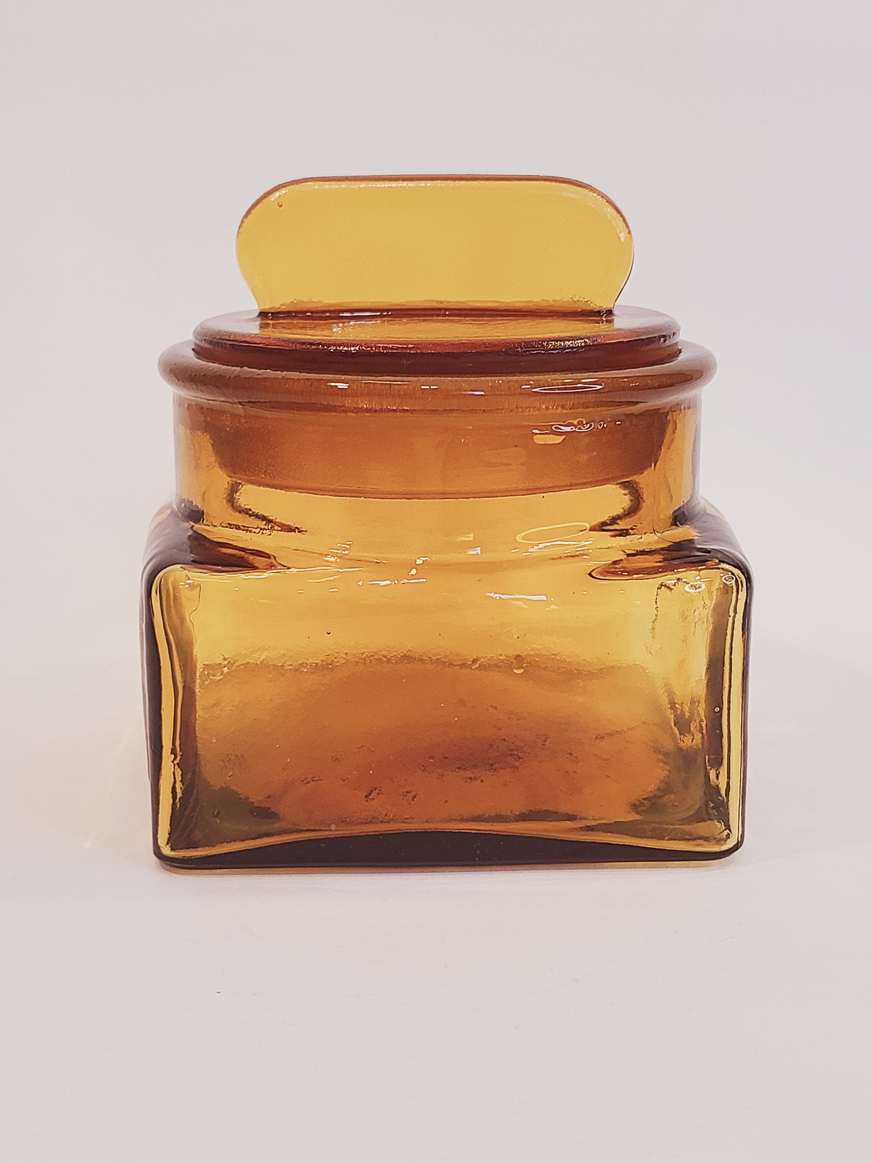 Antique Dakota Square Amber Glass Apothecary Jar 1890s with lid